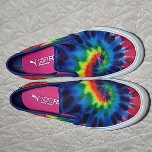 Tie Dye Pumas Women's Slip-On Sz. 7.5